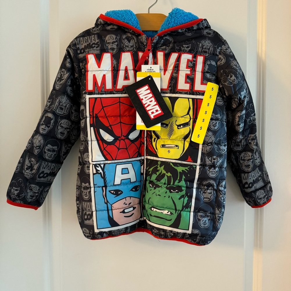 NWT Marvel Avengers Reversible Boys’ Sherpa Lined Puffer Jacket